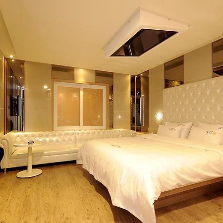 Songjeong Hotel 369 Busan Bagian luar foto